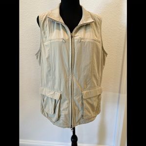Travelsmith Khaki Travel Hiking Vest